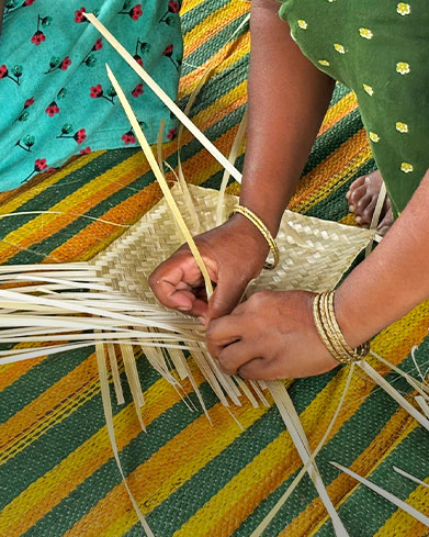  Indigenous Crafting & Weaving 